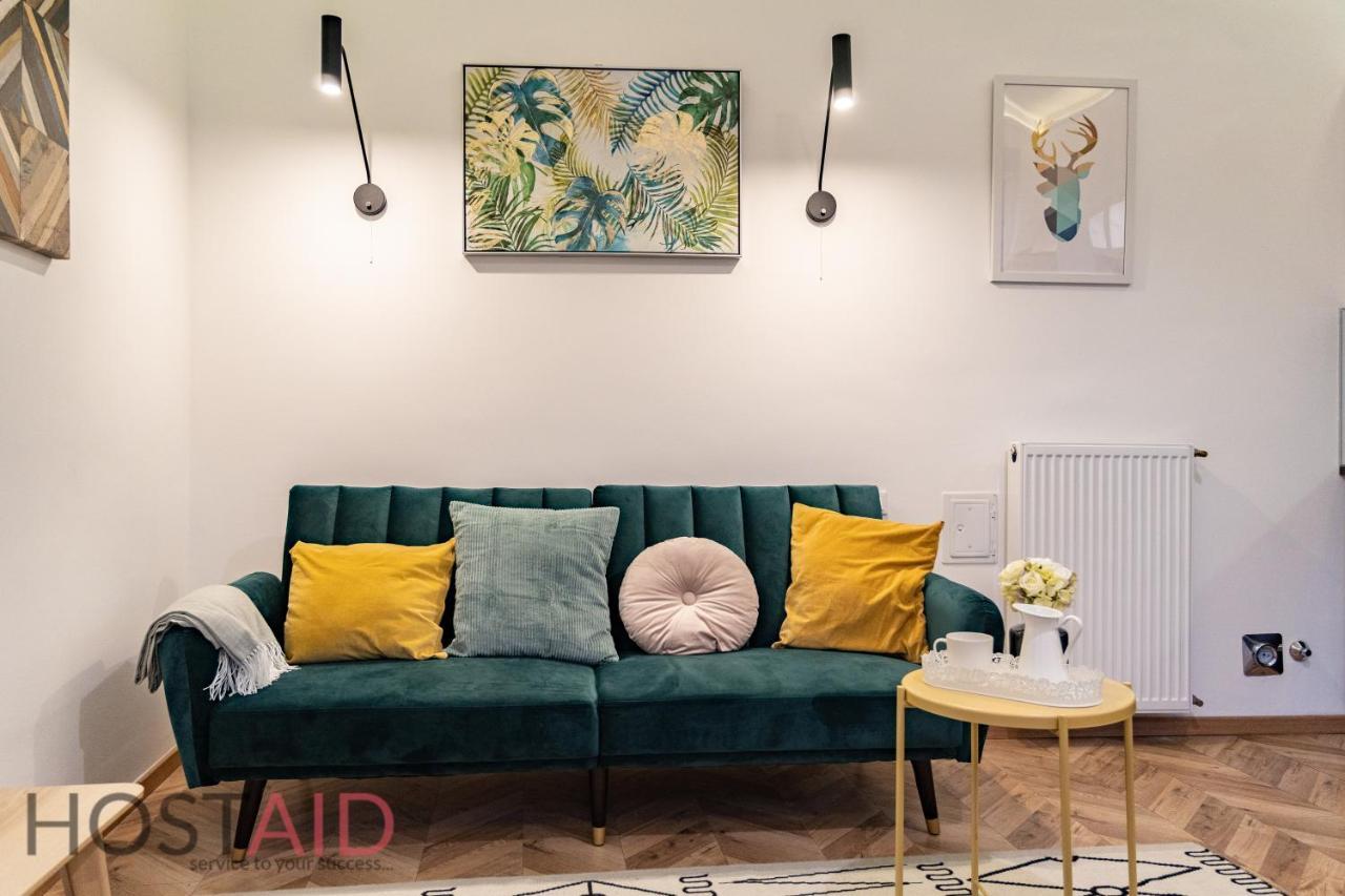 M10 Apartment - Hostaid Budapest Eksteriør bilde